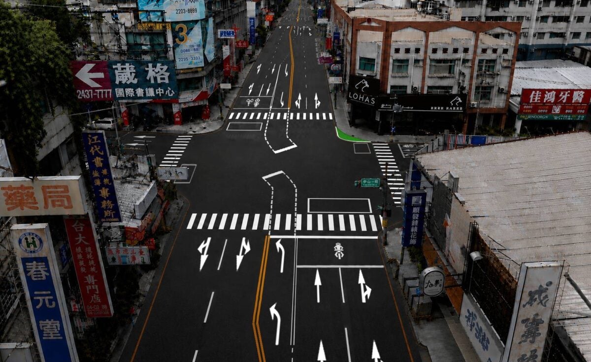 ▲中市建設局斥2,000萬元改善北屯東山路道路燙平,8月13日起夜間施工。