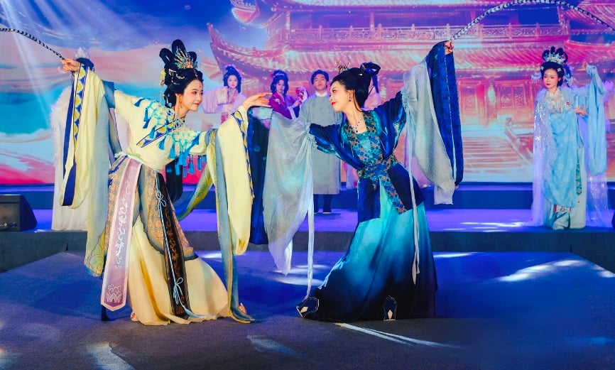 青春共華服　第十四屆海峽青年薈·2026海峽青年漢服文化交流薈在福州舉行