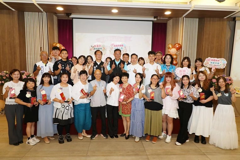 嘉市表揚11名績優托育人員　托育布建再升級年底增2處公托設施