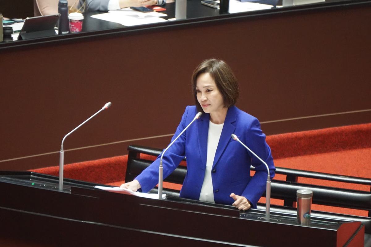 賴瑞隆轟刪文化預算　柯志恩反擊「沒做功課」：文化部預算仍達287億