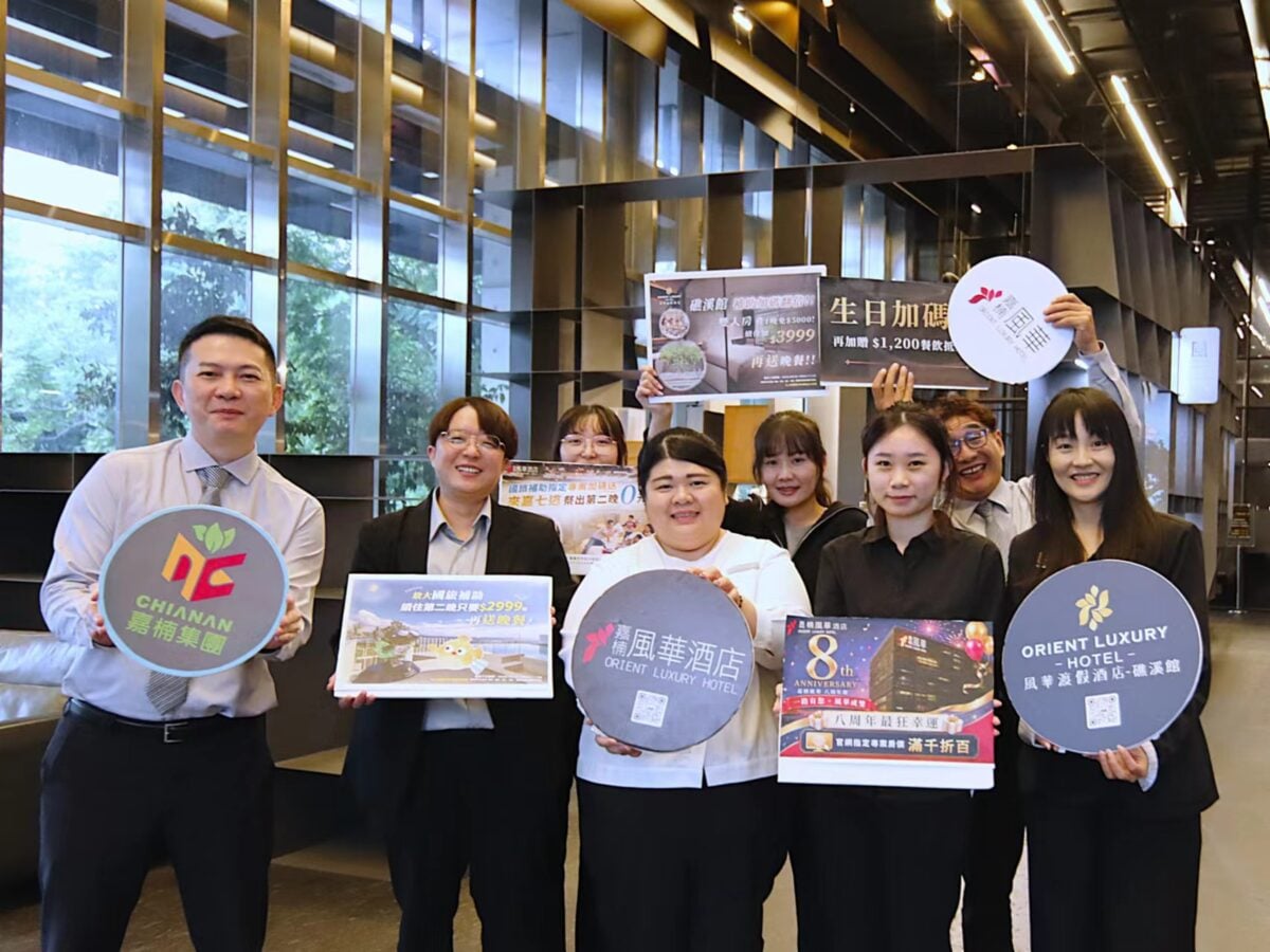 慶祝嘉楠風華酒店開業八周年　多項優惠滿千折百、對中8個8免費住